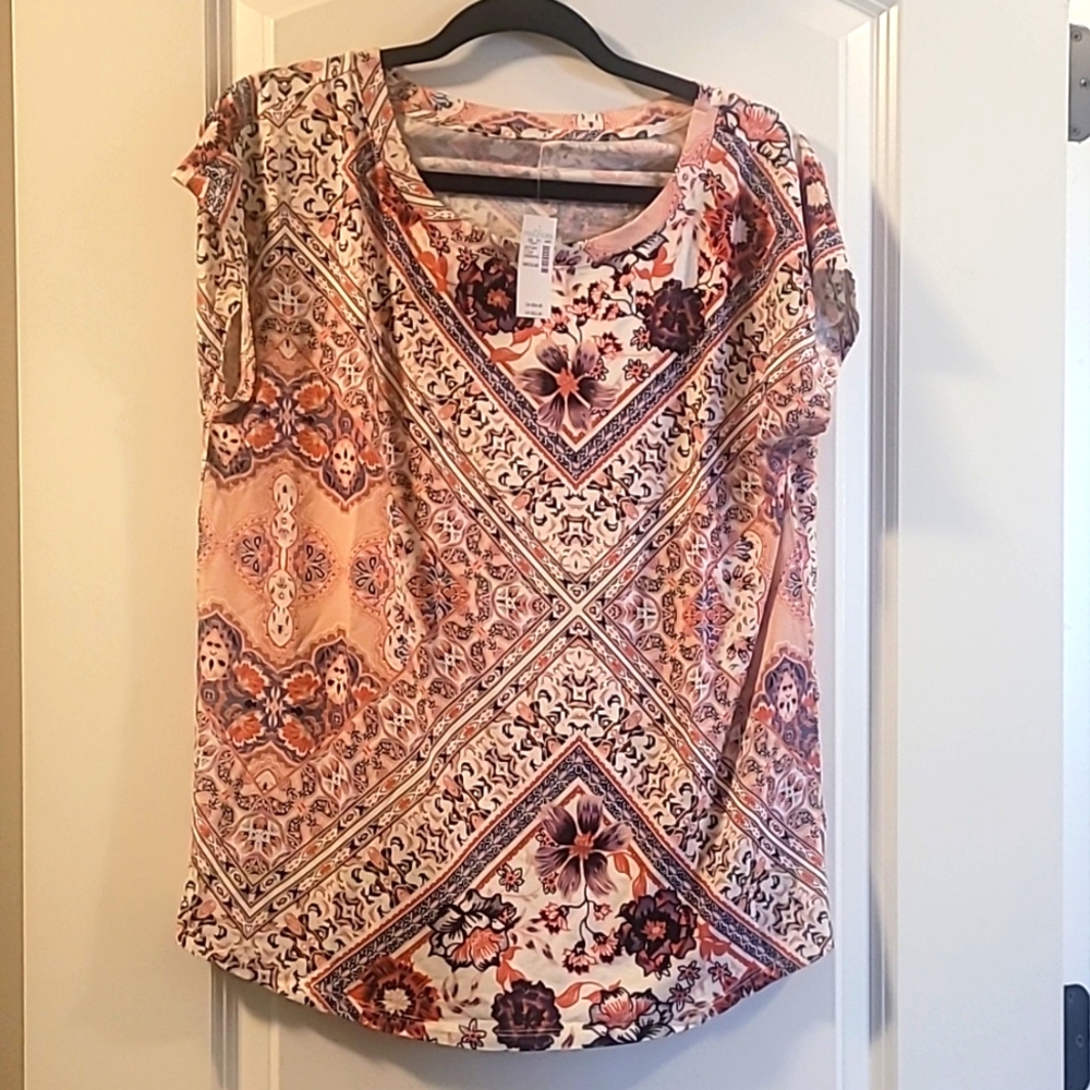 Maurices NWT TOP